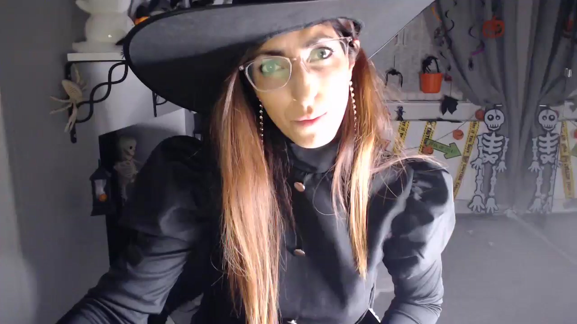 Gallery image thumbnail from PersianGirl's myfreecams stream on, 11/03/2024, 05:25 image 1 of 20