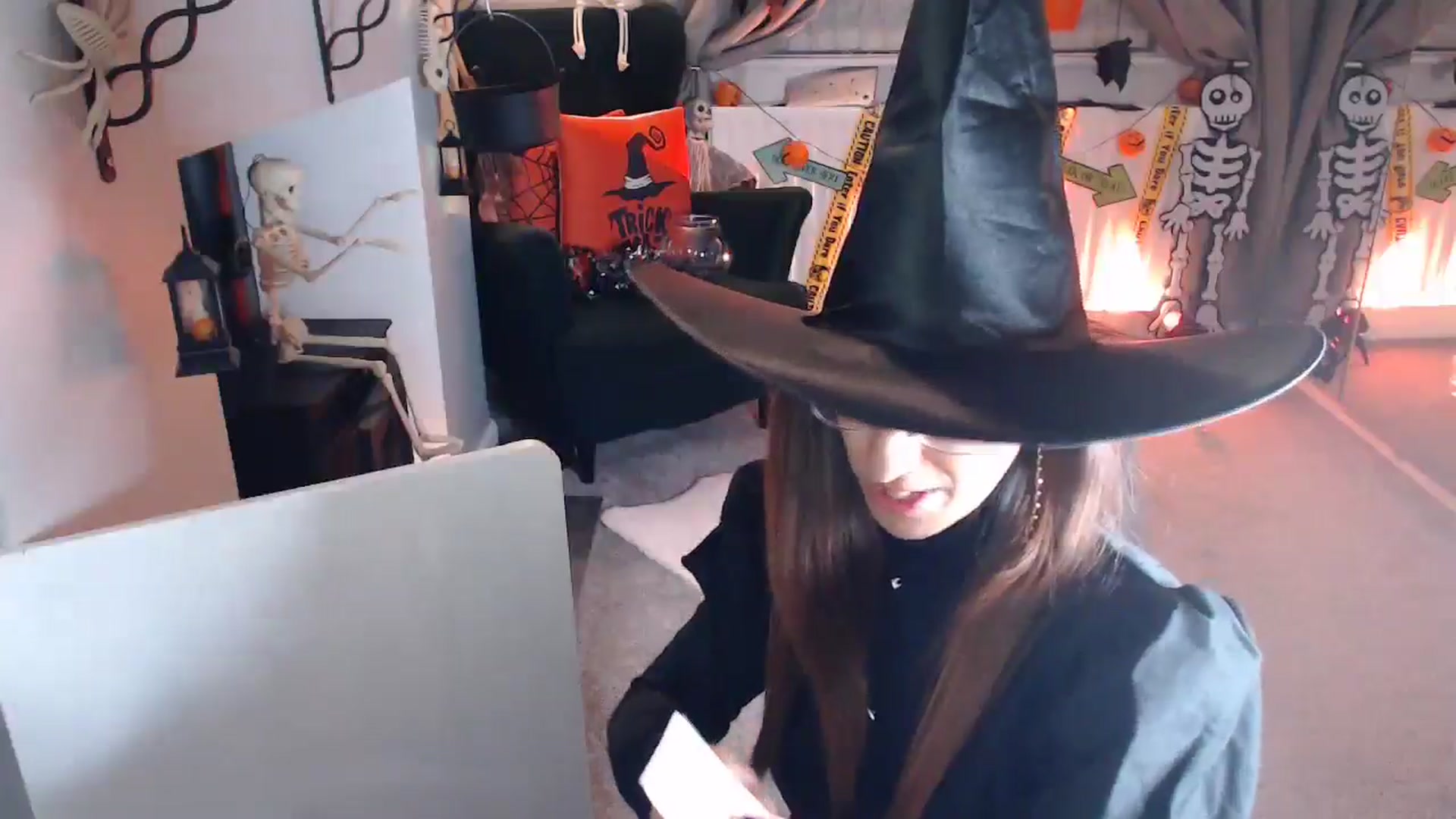 Gallery image thumbnail from PersianGirl's myfreecams stream on, 11/03/2024, 05:25 image 15 of 20