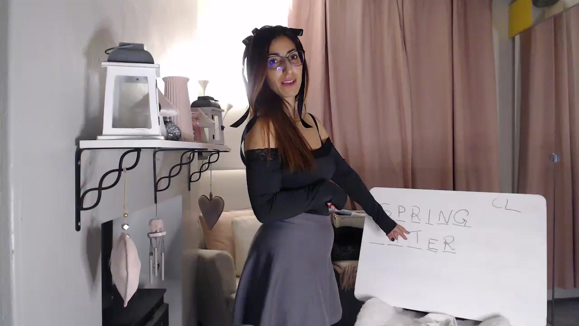 Gallery image thumbnail from PersianGirl's myfreecams stream on, 11/05/2024, 04:08 image 18 of 20