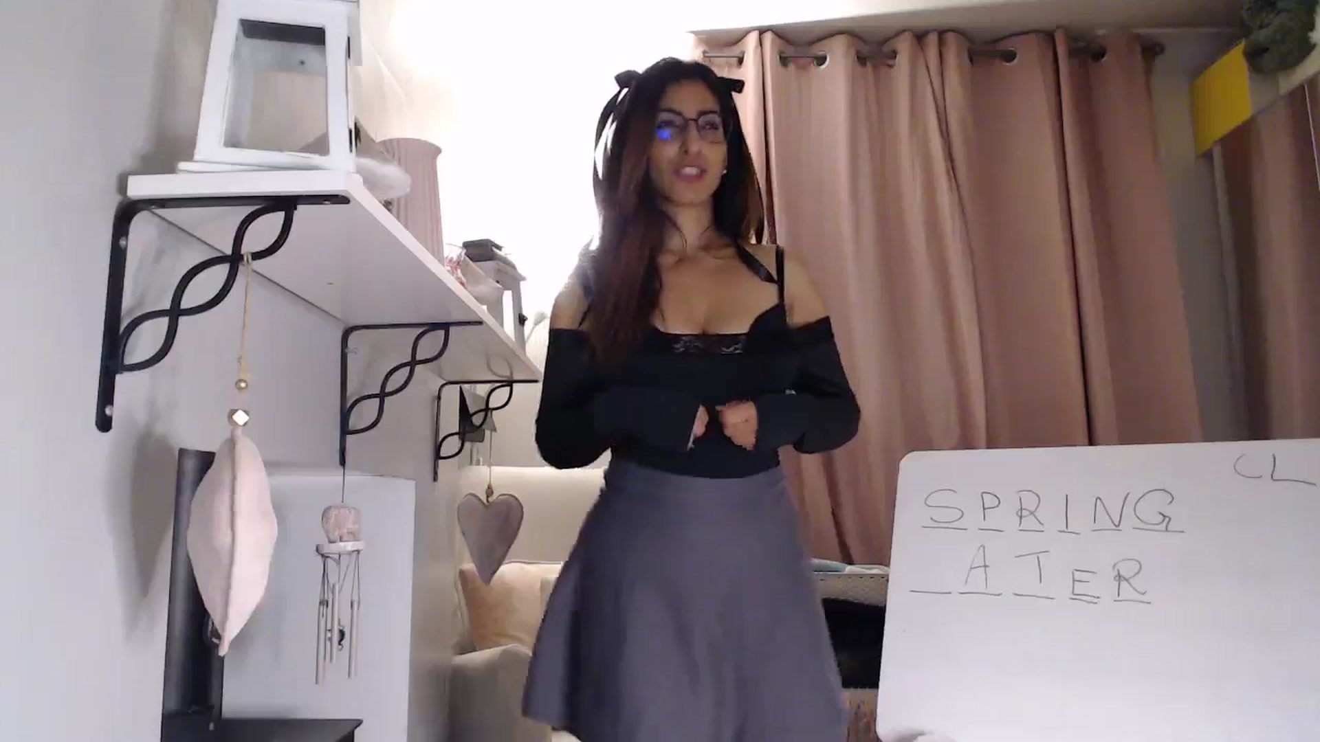 Gallery image thumbnail from PersianGirl's myfreecams stream on, 11/05/2024, 04:08 image 17 of 20