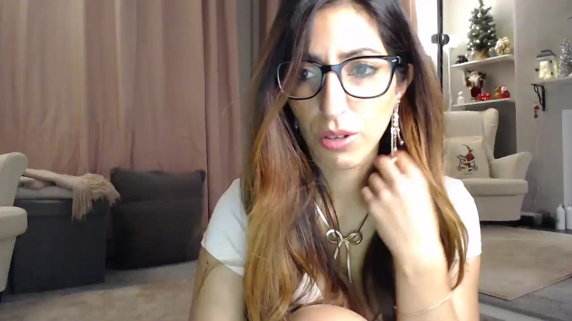 Gallery image thumbnail from PersianGirl's myfreecams stream on, 12/09/2024, 05:14 image 1 of 20