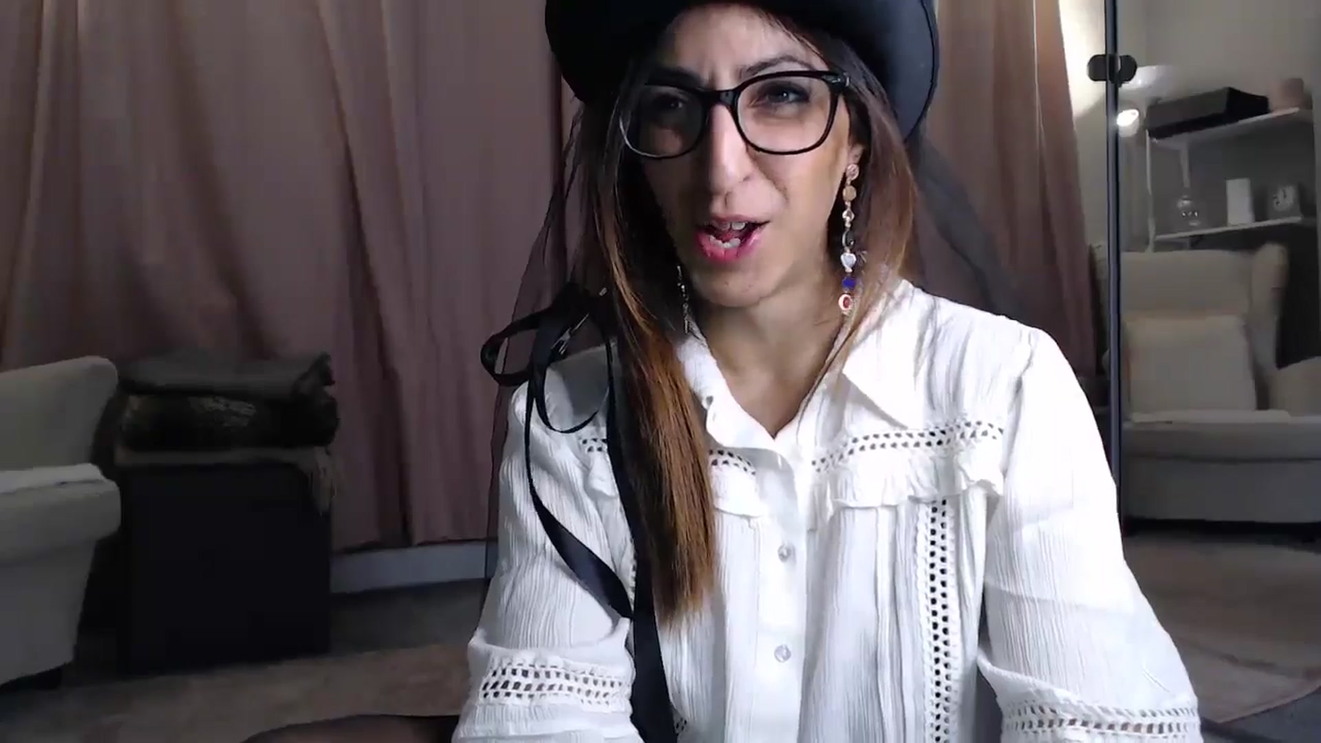 Gallery image thumbnail from PersianGirl's myfreecams stream on, 01/05/2025, 06:02 image 3 of 20