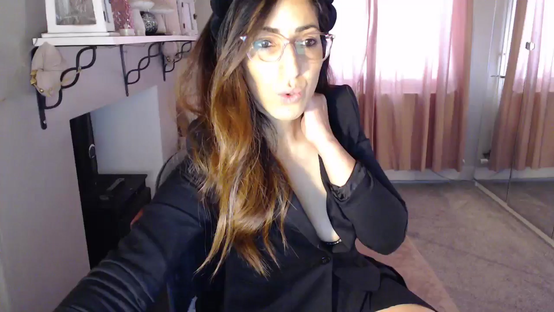 Gallery image thumbnail from PersianGirl's myfreecams stream on, 01/08/2025, 11:30 image 1 of 20