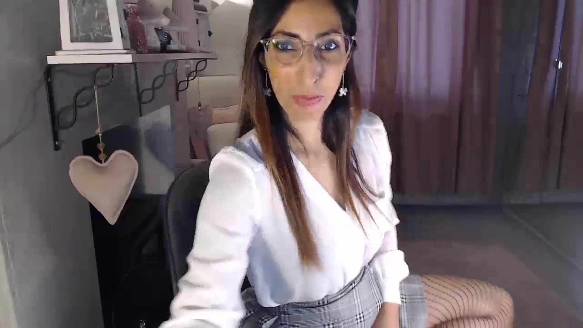 Gallery image thumbnail from PersianGirl's myfreecams stream on, 01/15/2025, 11:28 image 3 of 20