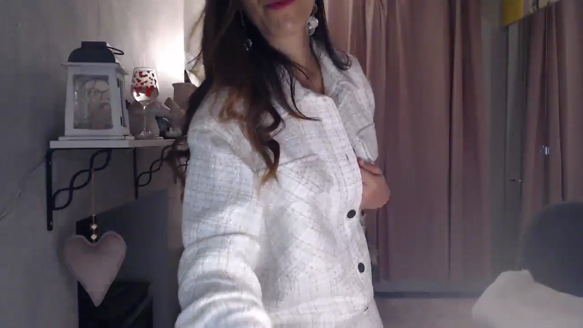 Gallery image thumbnail from PersianGirl's myfreecams stream on, 01/19/2025, 05:28 image 4 of 20