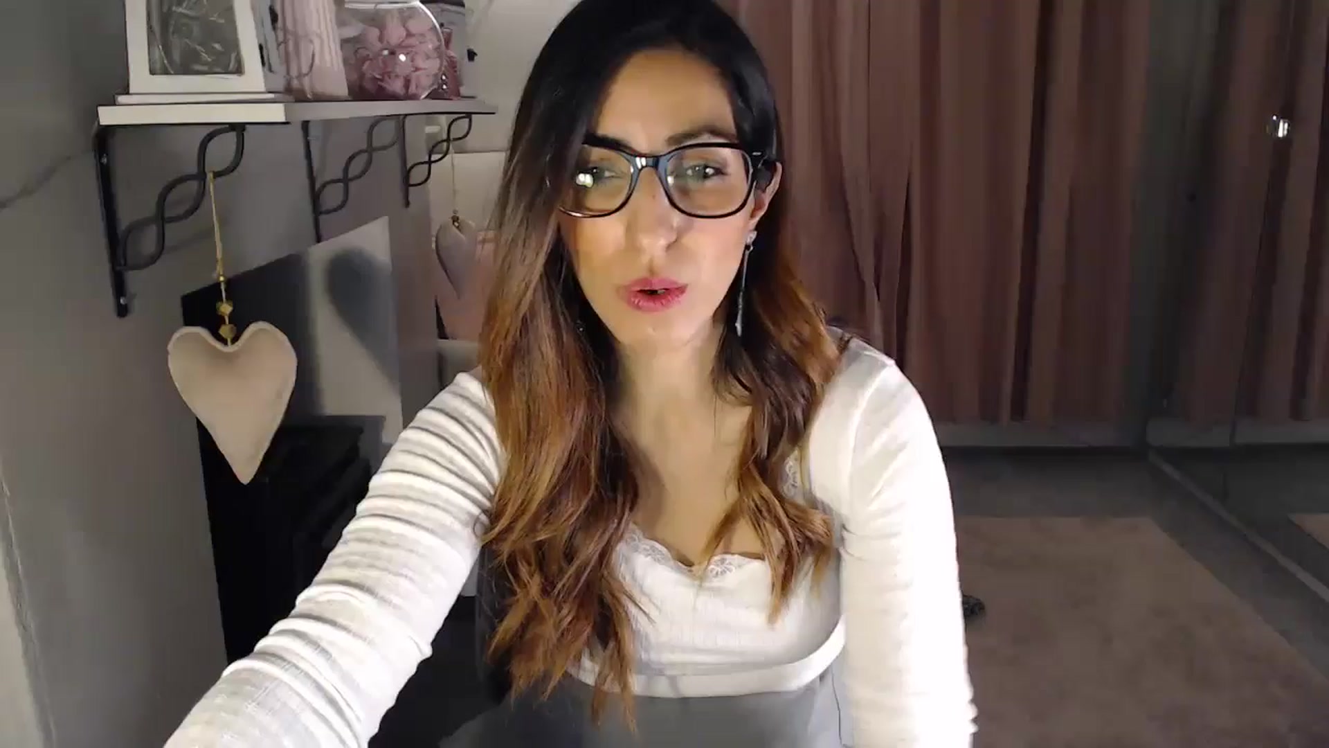 Gallery image thumbnail from PersianGirl's myfreecams stream on, 02/02/2025, 05:36 image 1 of 20