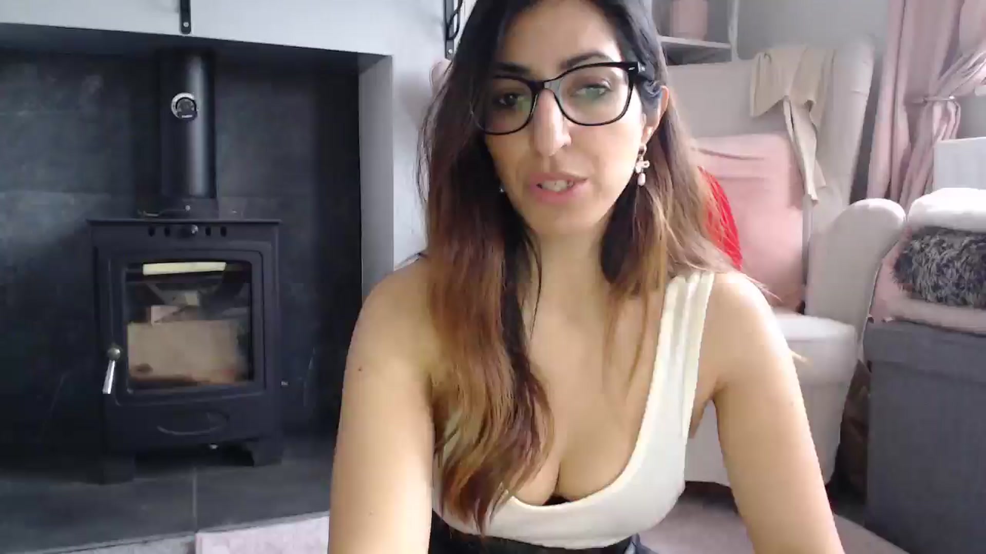 Gallery image thumbnail from PersianGirl's myfreecams stream on, 02/04/2025, 11:09 image 5 of 20