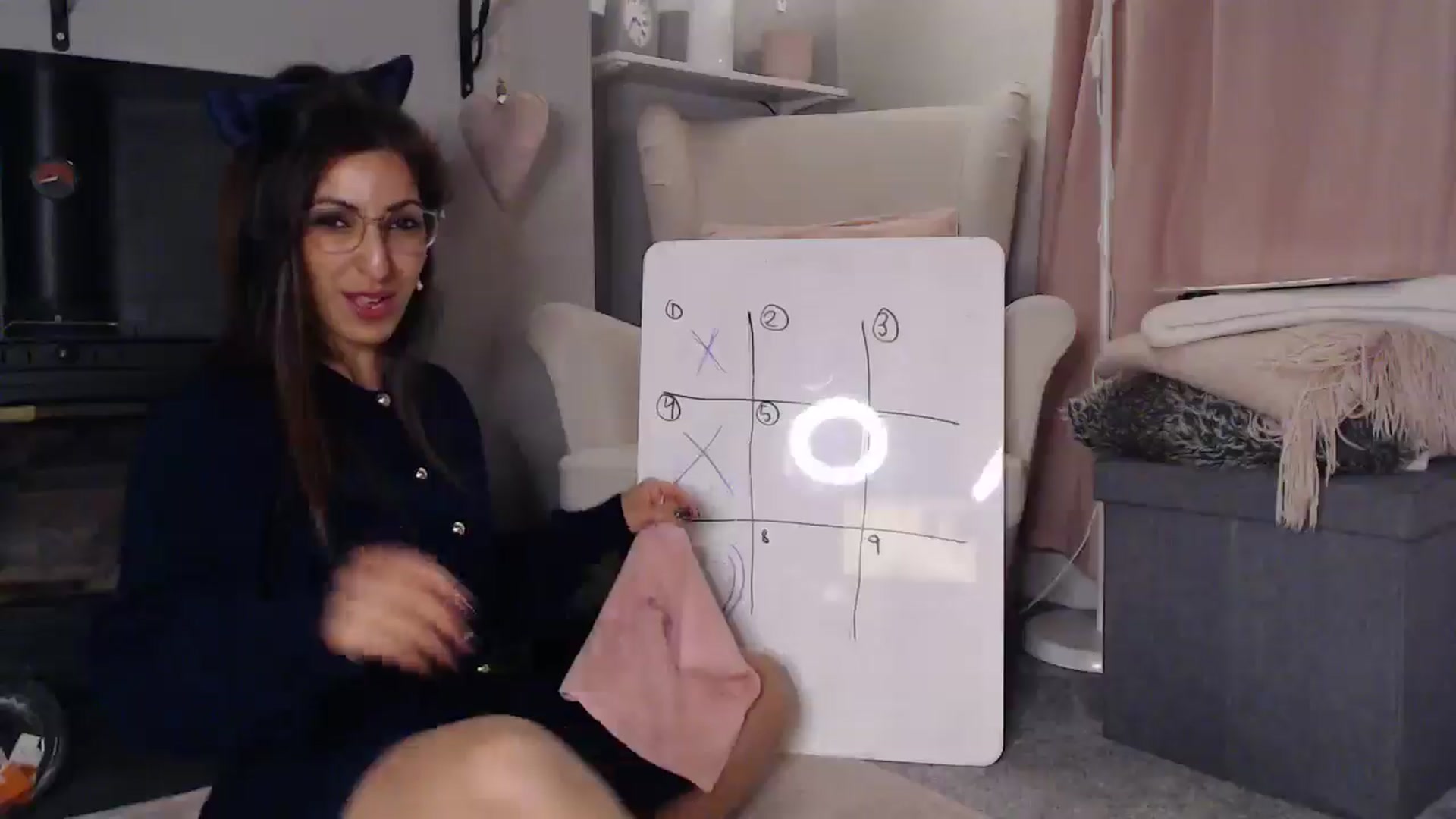 Gallery image thumbnail from PersianGirl's myfreecams stream on, 02/27/2025, 03:52 image 11 of 20