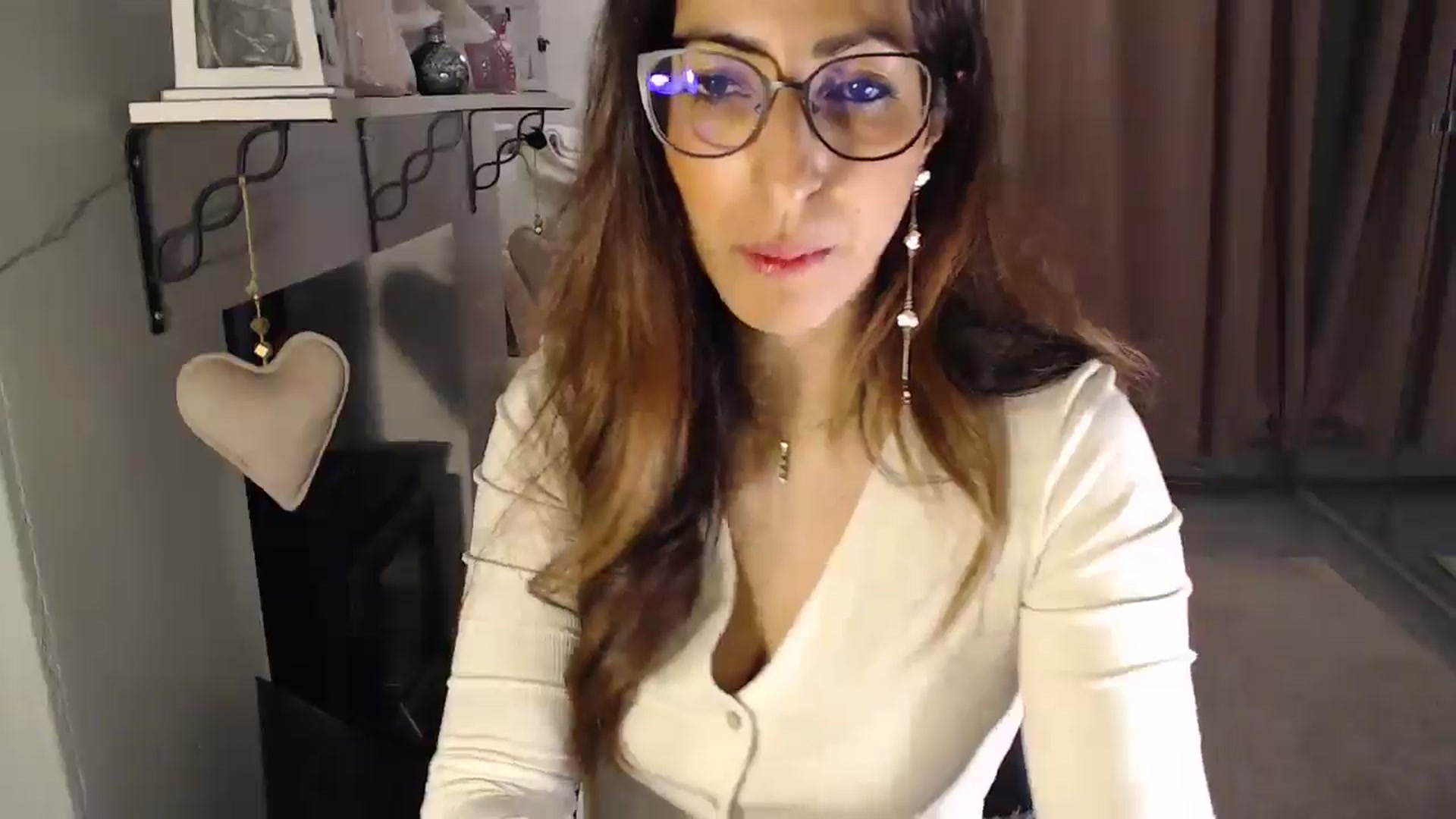 Gallery image thumbnail from PersianGirl's myfreecams stream on, 03/23/2025, 07:02 image 4 of 20