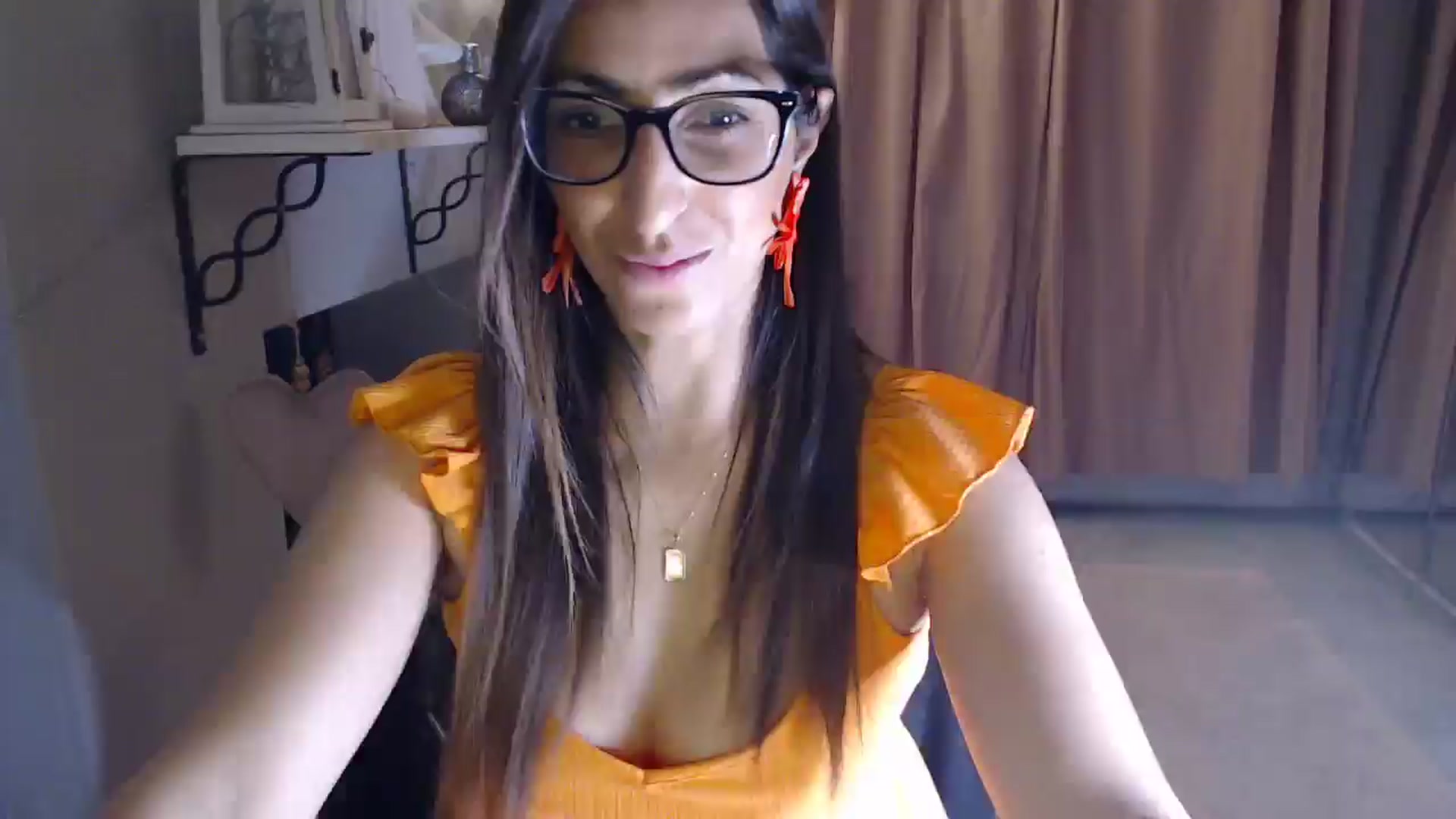Gallery image thumbnail from PersianGirl's myfreecams stream on, 06/06/2025, 01:35 image 3 of 20