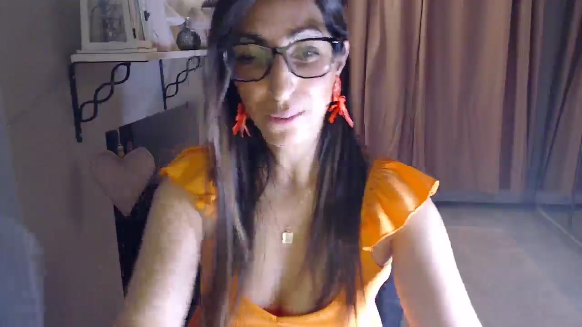 Gallery image thumbnail from PersianGirl's myfreecams stream on, 06/06/2025, 01:35 image 10 of 20