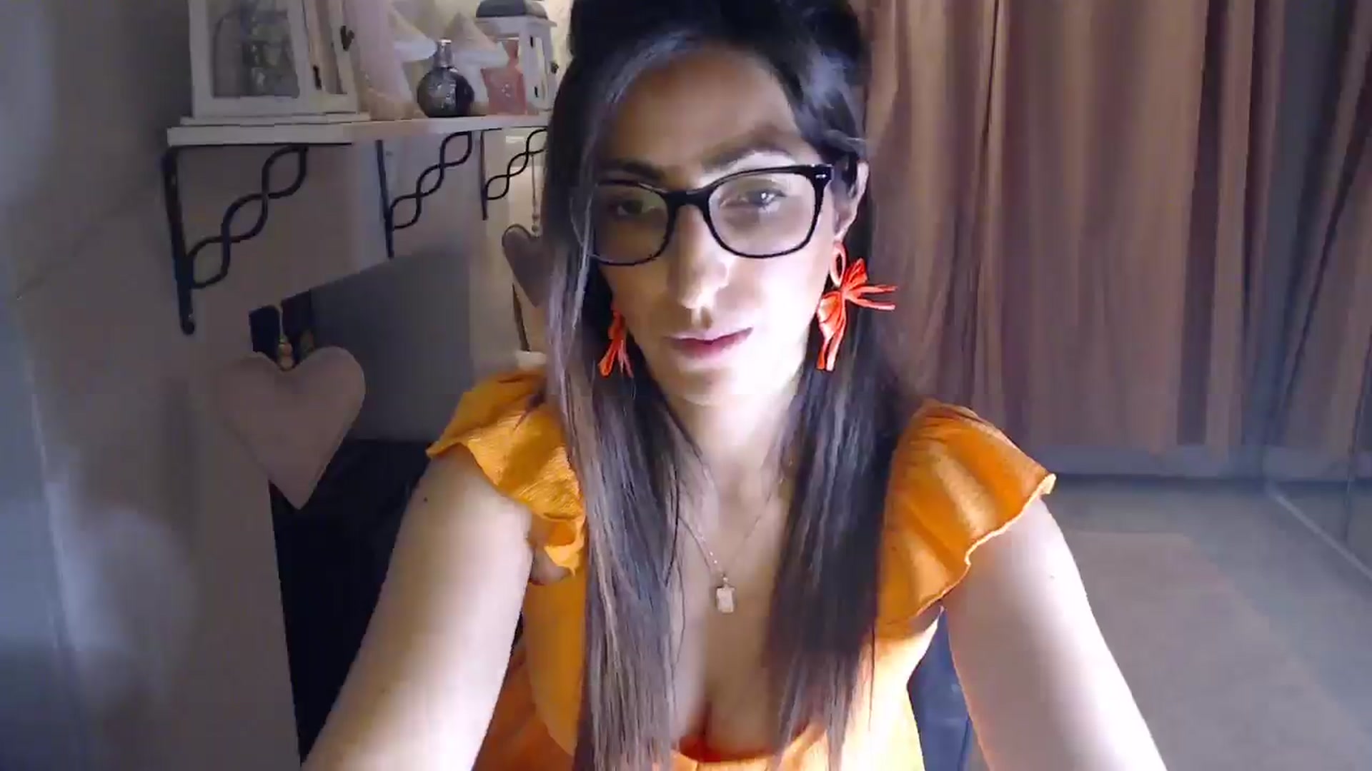 Gallery image thumbnail from PersianGirl's myfreecams stream on, 06/06/2025, 01:35 image 19 of 20