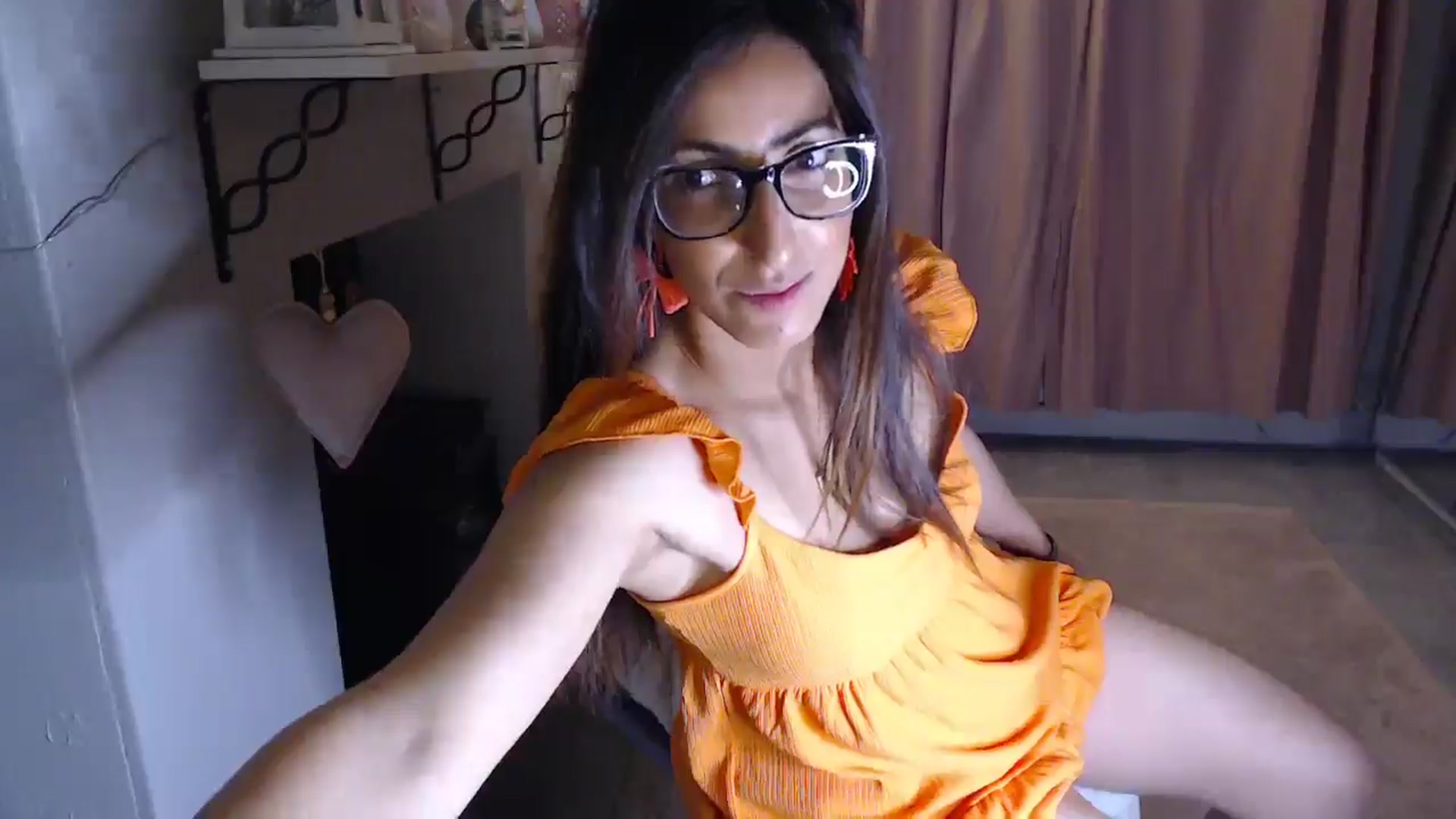 Gallery image thumbnail from PersianGirl's myfreecams stream on, 06/06/2025, 04:46 image 8 of 20