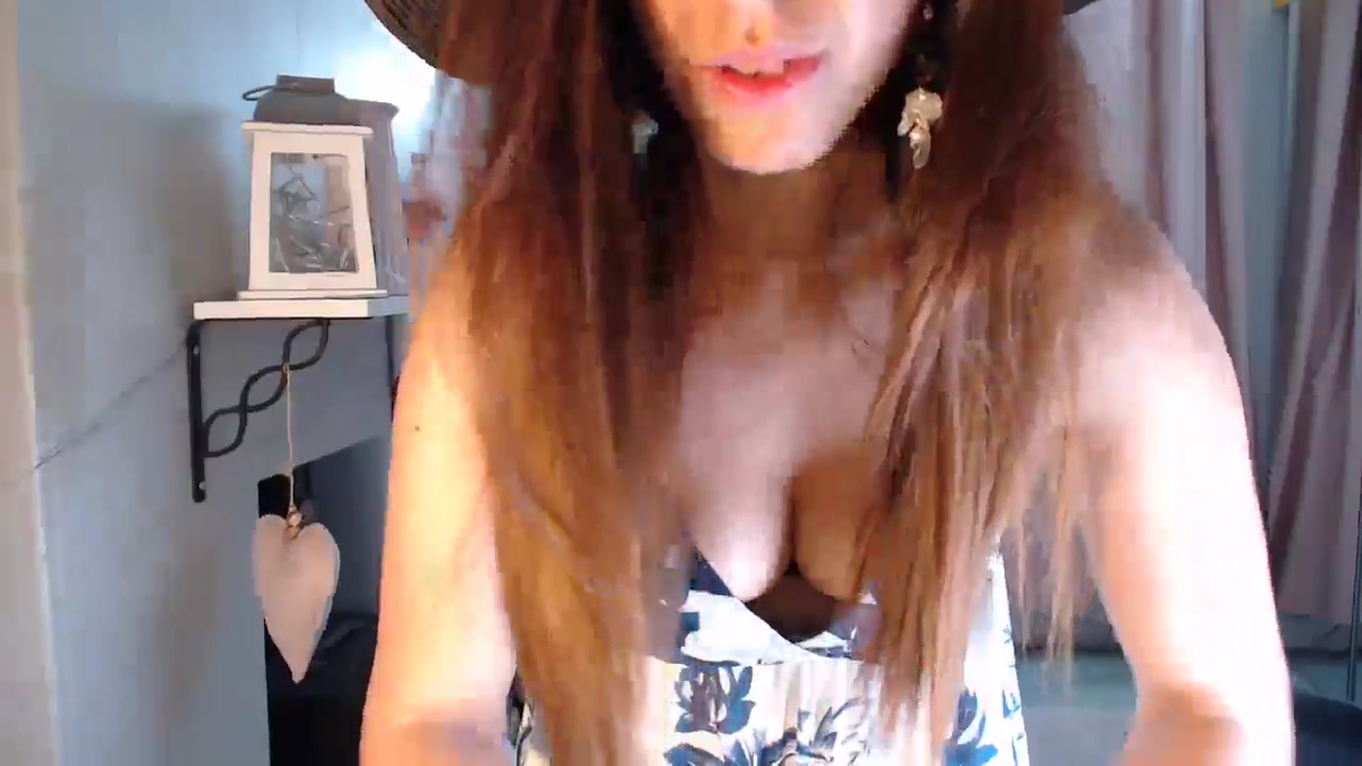 Gallery image thumbnail from PersianGirl's myfreecams stream on, 06/16/2025, 04:04 image 4 of 20
