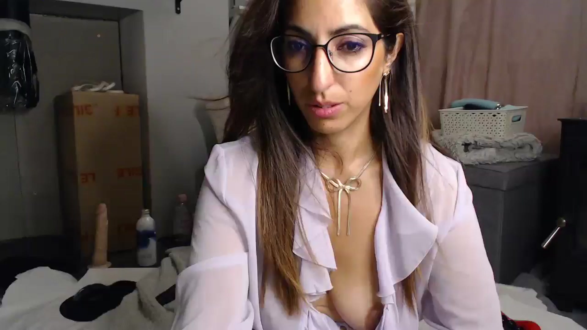 Gallery image thumbnail from PersianGirl's myfreecams stream on, 08/03/2025, 05:01 image 3 of 20