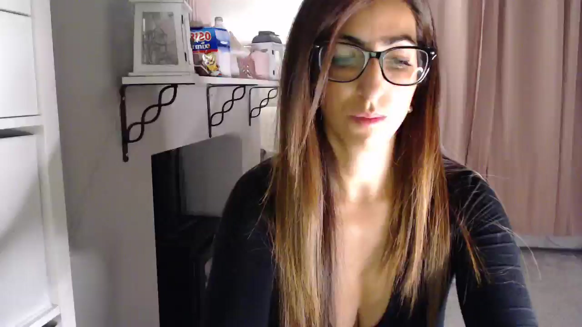 Gallery image thumbnail from PersianGirl's myfreecams stream on, 08/10/2025, 05:34 image 6 of 20