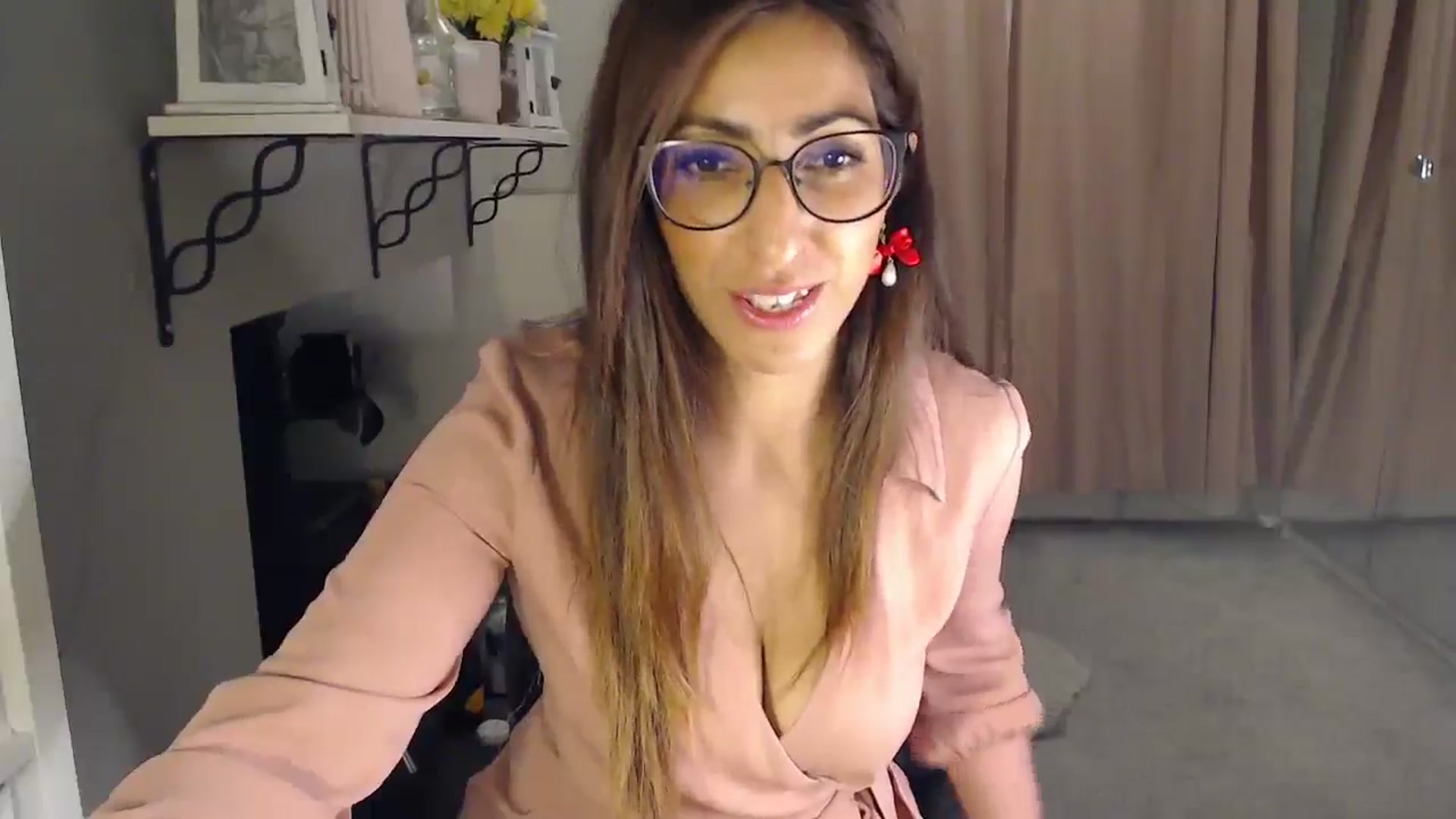 Gallery image thumbnail from PersianGirl's myfreecams stream on, 09/01/2025, 04:37 image 7 of 20