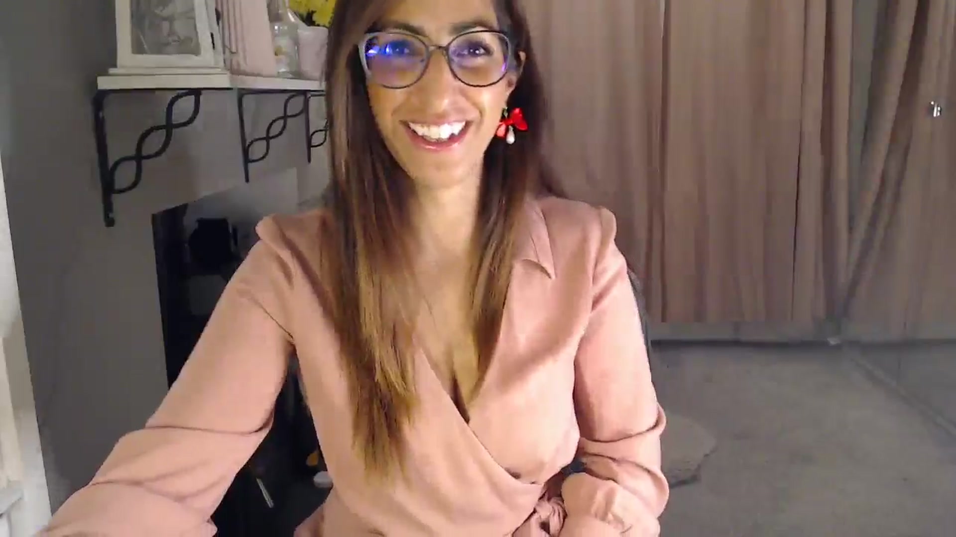 Gallery image thumbnail from PersianGirl's myfreecams stream on, 09/01/2025, 04:37 image 8 of 20