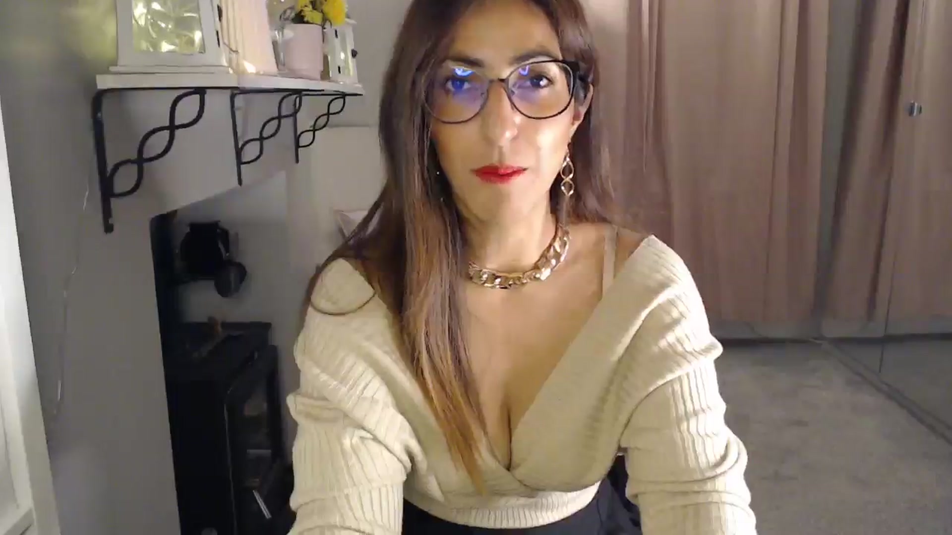 Gallery image thumbnail from PersianGirl's myfreecams stream on, 09/05/2025, 03:11 image 6 of 20