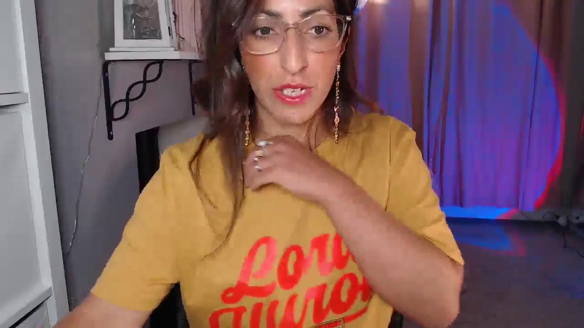 Gallery image thumbnail from PersianGirl's myfreecams stream on, 09/27/2025, 03:08 image 13 of 20