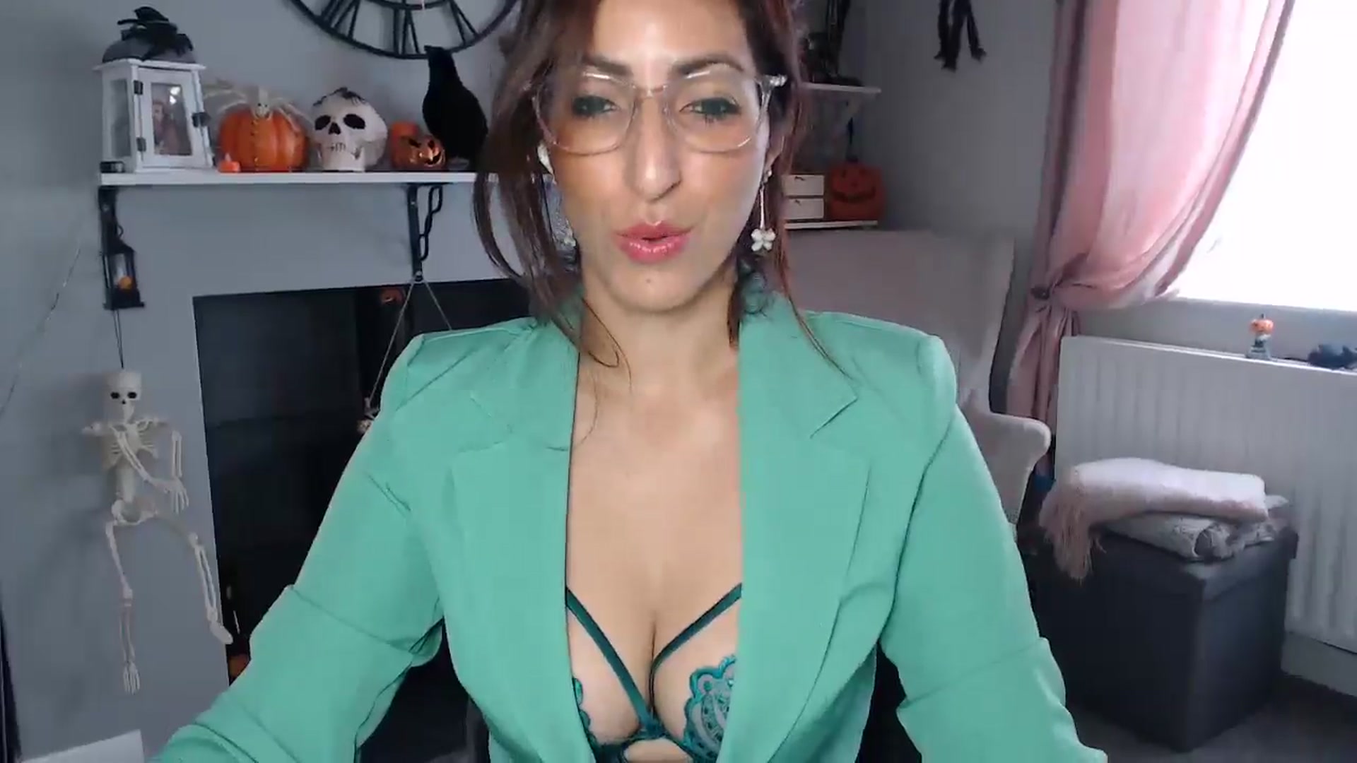 Gallery image thumbnail from PersianGirl's myfreecams stream on, 10/08/2025, 09:02 image 3 of 20