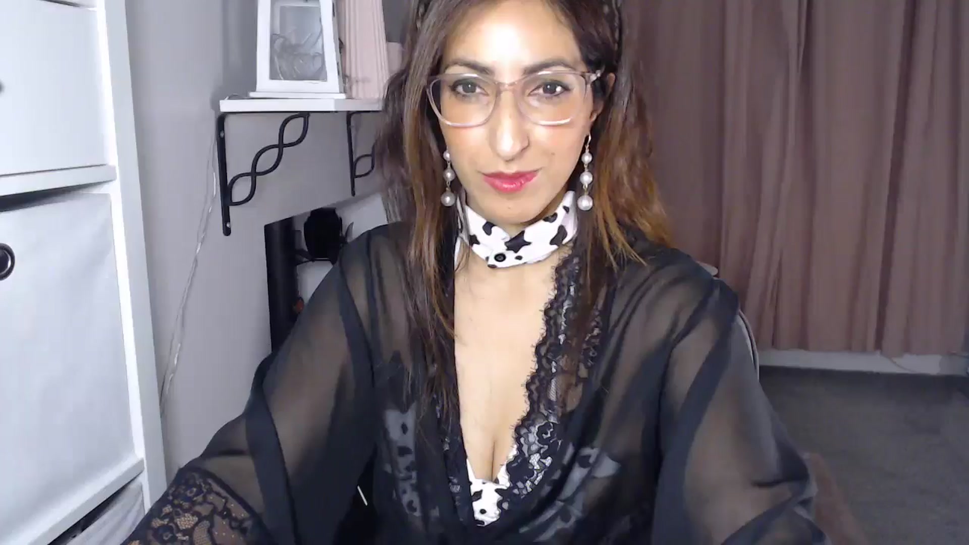 Gallery image thumbnail from PersianGirl's myfreecams stream on, 11/16/2025, 07:21 image 2 of 20