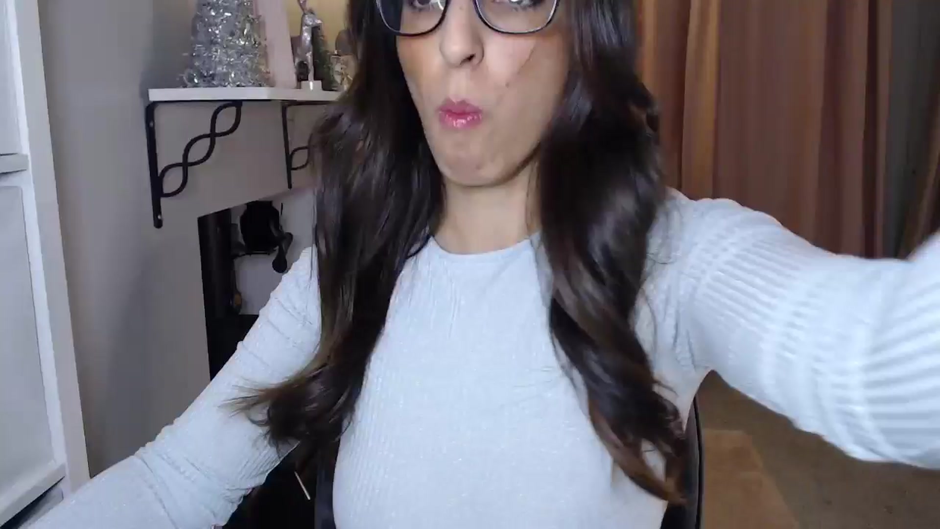 Gallery image thumbnail from PersianGirl's myfreecams stream on, 01/09/2026, 03:38 image 1 of 20