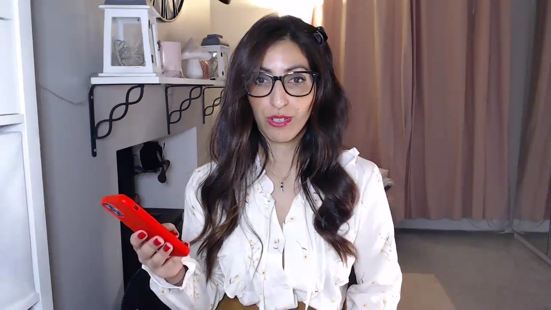 Gallery image thumbnail from PersianGirl's myfreecams stream on, 01/17/2026, 05:24 image 4 of 20