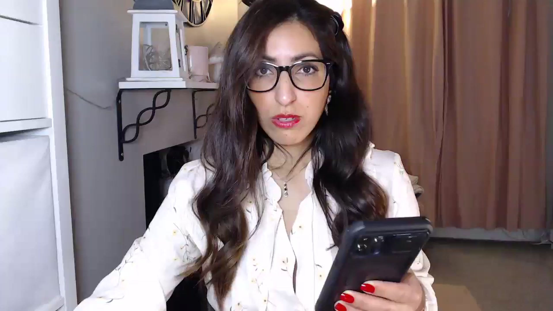 Gallery image thumbnail from PersianGirl's myfreecams stream on, 01/17/2026, 05:24 image 1 of 20