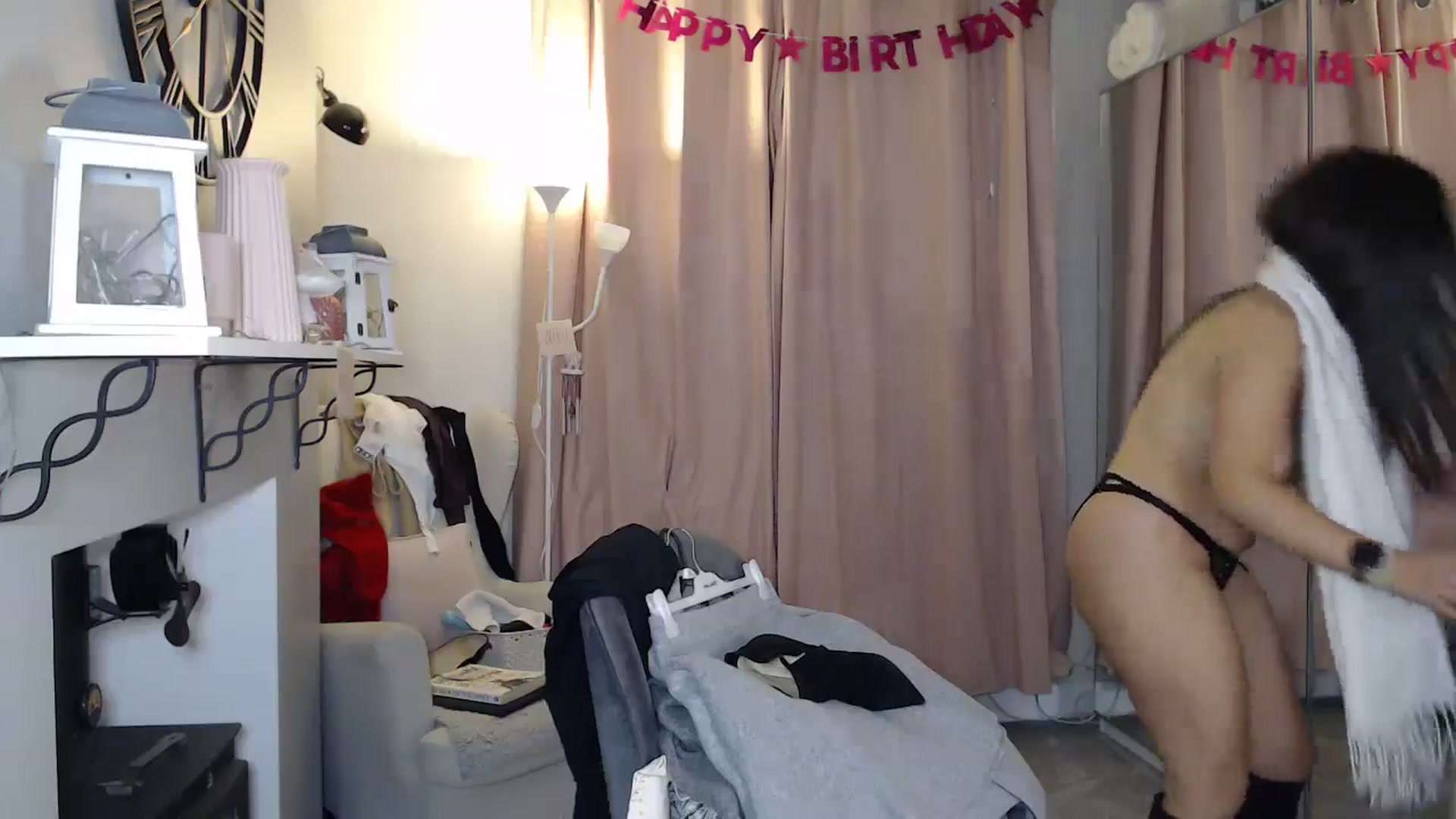 Gallery image thumbnail from PersianGirl's myfreecams stream on, 01/22/2026, 05:48 image 10 of 20
