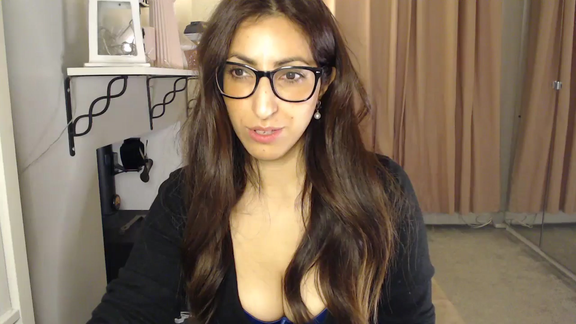 Gallery image thumbnail from PersianGirl's myfreecams stream on, 01/30/2026, 03:10 image 6 of 20