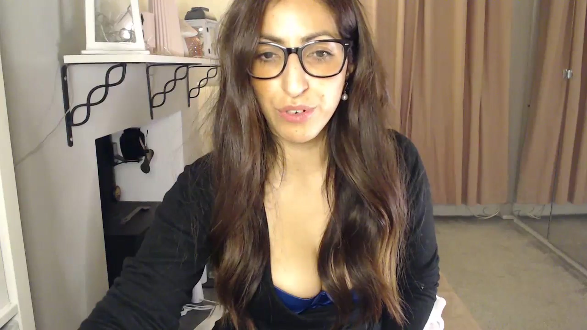 Gallery image thumbnail from PersianGirl's myfreecams stream on, 01/30/2026, 03:10 image 15 of 20