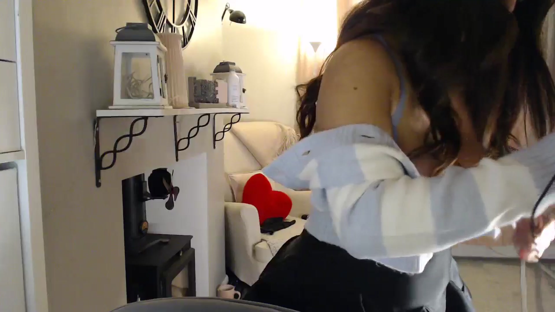 Gallery image thumbnail from PersianGirl's myfreecams stream on, 02/22/2026, 04:24 image 16 of 20