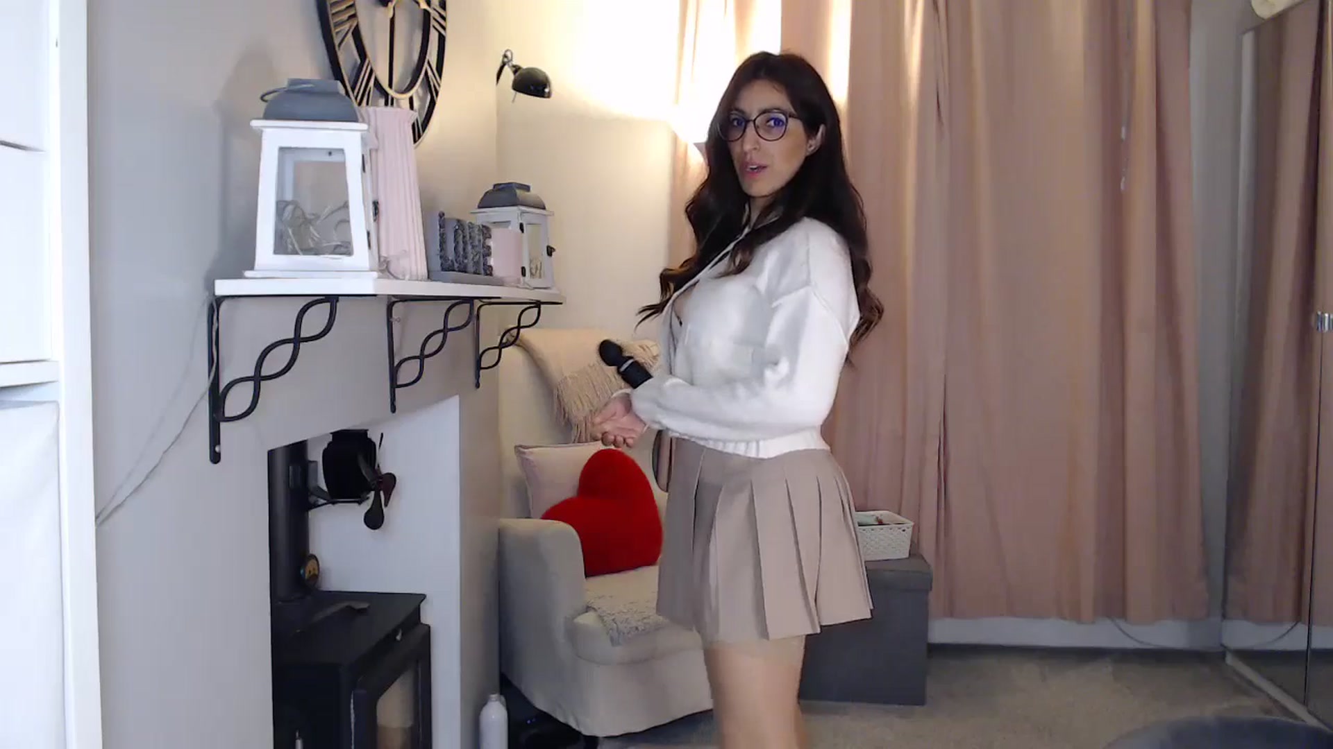 Gallery image thumbnail from PersianGirl's myfreecams stream on, 02/26/2026, 03:31 image 10 of 20