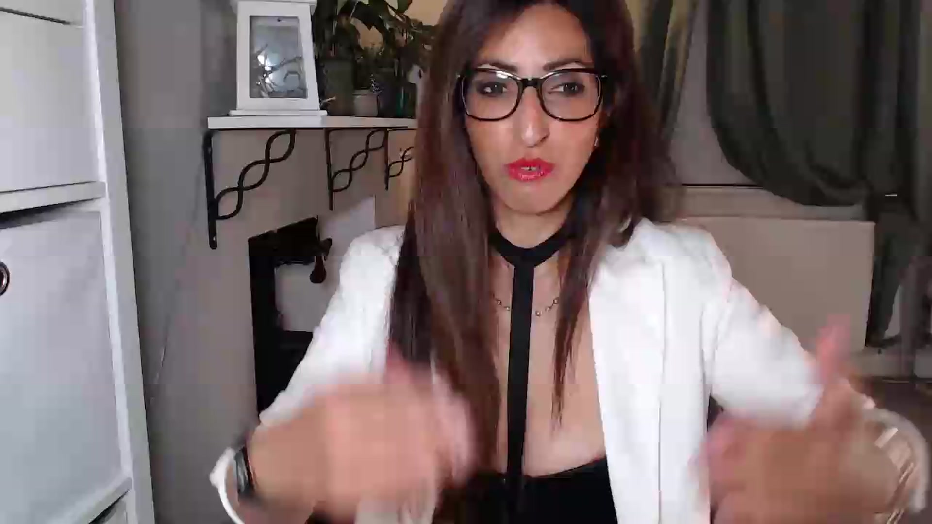Gallery image thumbnail from PersianGirl's myfreecams stream on, 06/06/2026, 03:42 image 1 of 20