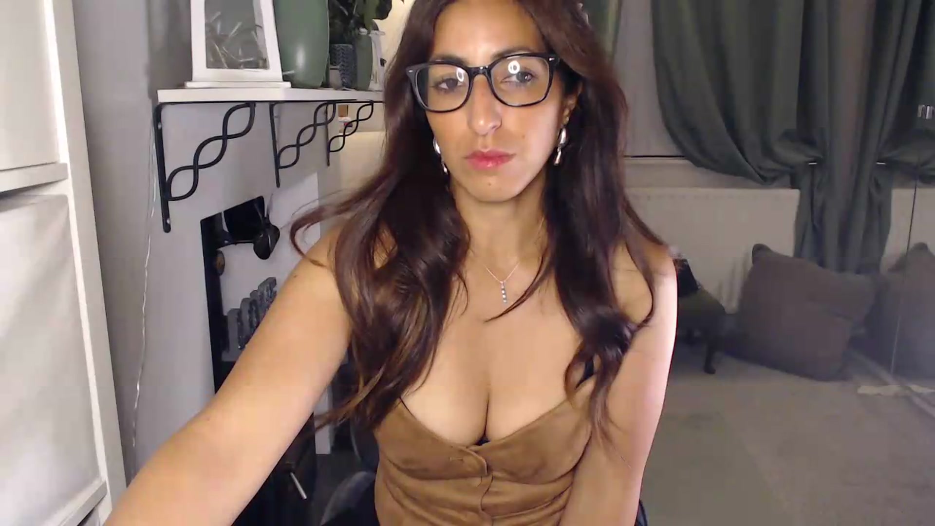 Gallery image thumbnail from PersianGirl's myfreecams stream on, 07/20/2026, 01:06 image 4 of 20