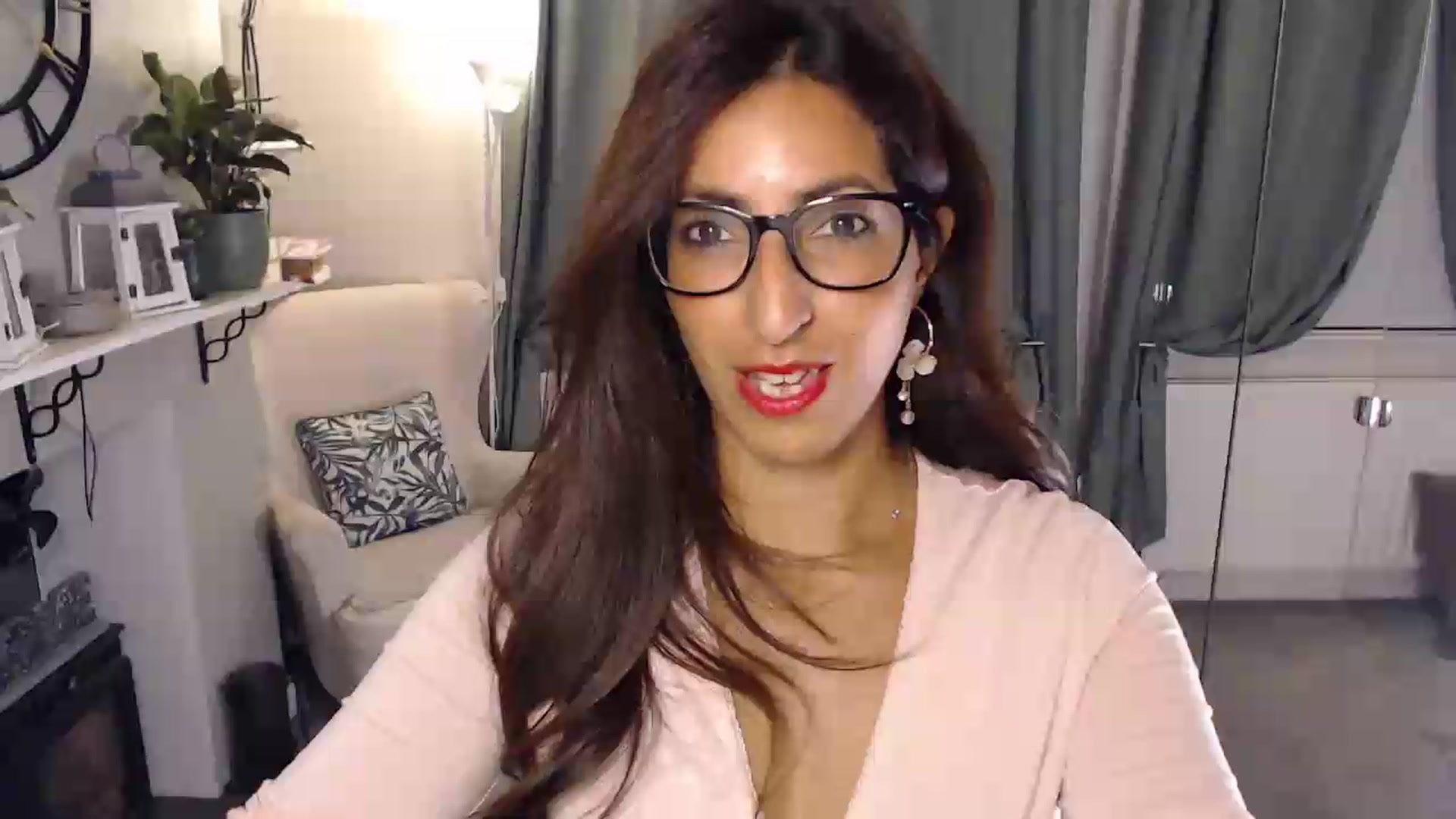 Gallery image thumbnail from PersianGirl's myfreecams stream on, 07/27/2026, 05:24 image 1 of 20