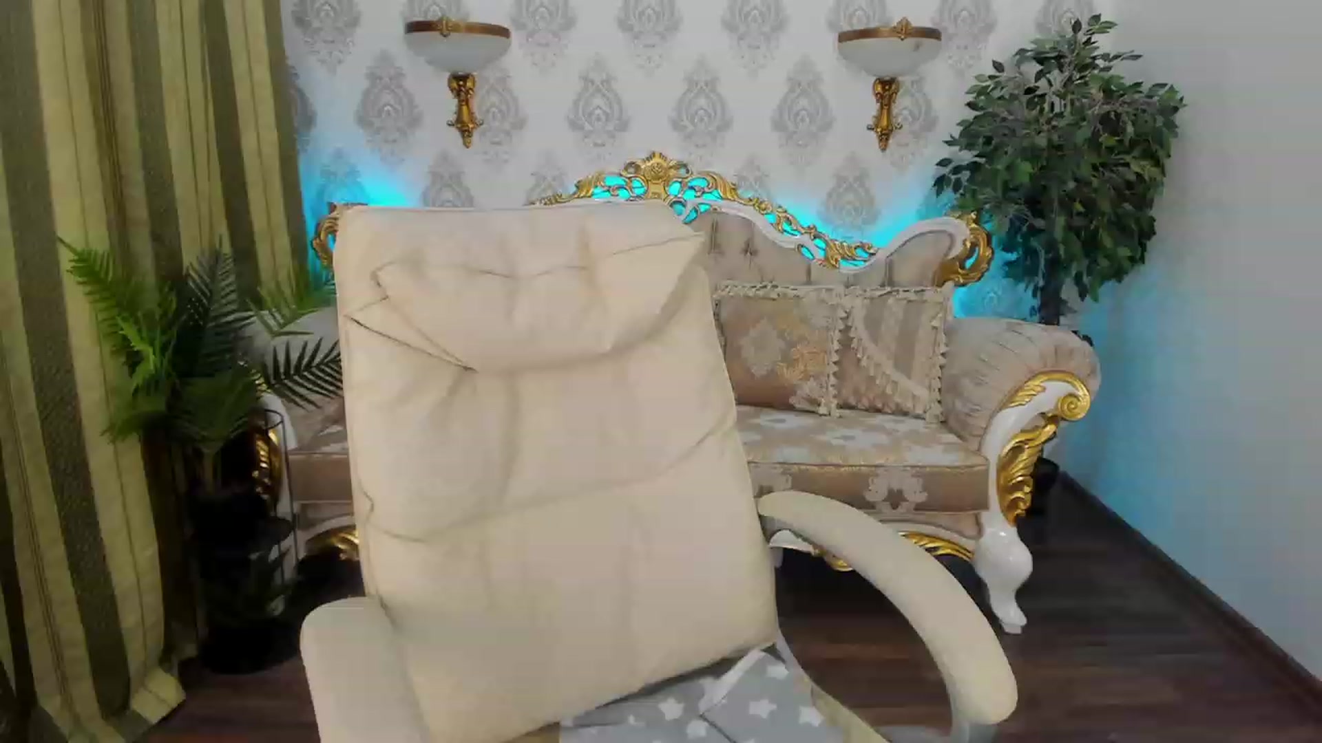 Gallery image thumbnail from PersikCute's myfreecams stream on, 01/22/2024, 13:47 image 11 of 20