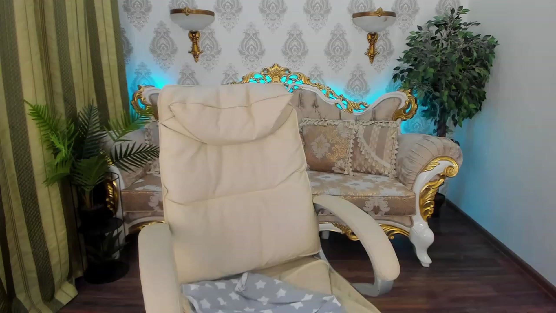 Gallery image thumbnail from PersikCute's myfreecams stream on, 01/22/2024, 13:47 image 15 of 20
