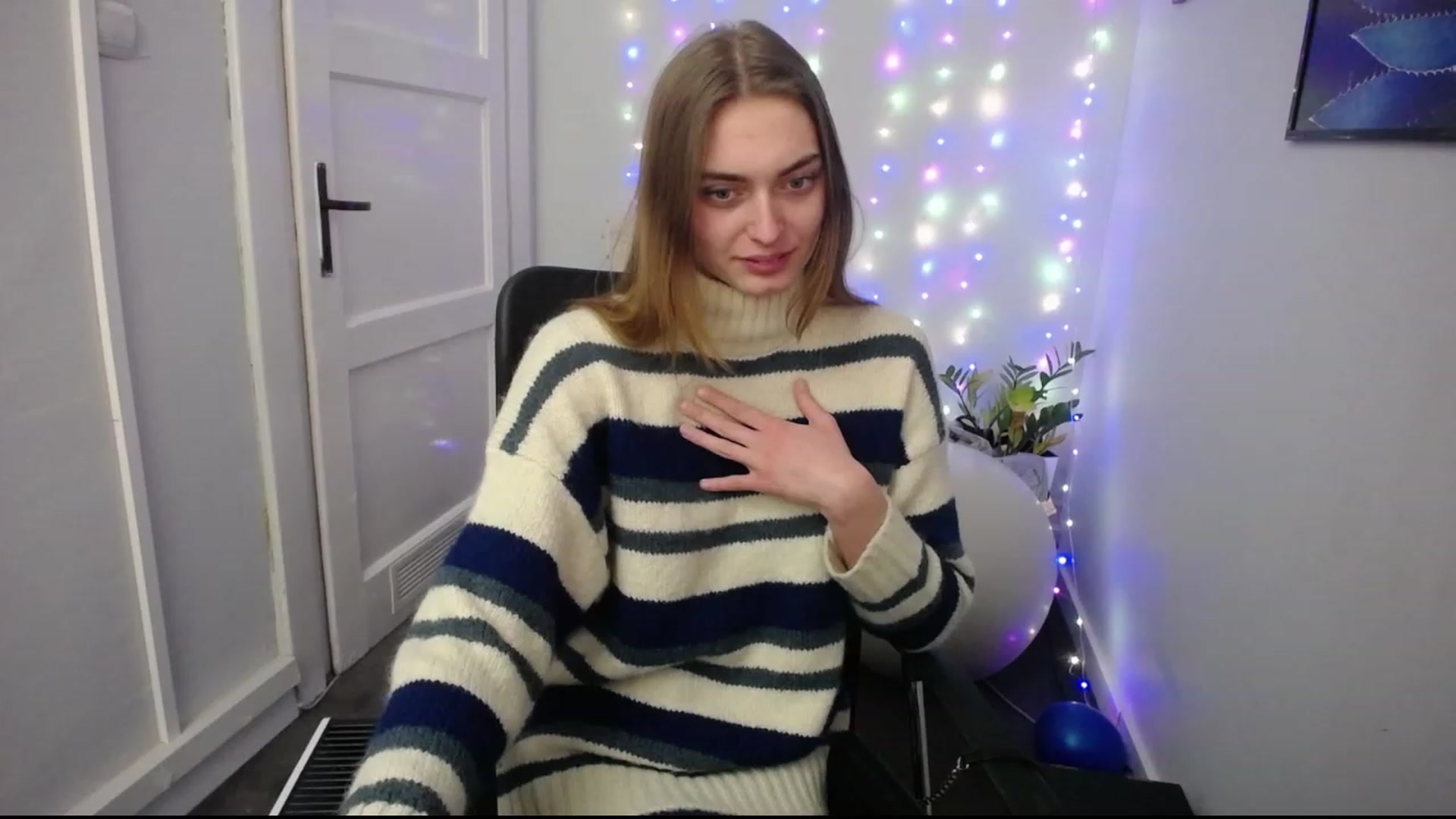 Gallery image thumbnail from PersonYouNeed's myfreecams stream on, 01/09/2023, 16:56 image 19 of 20