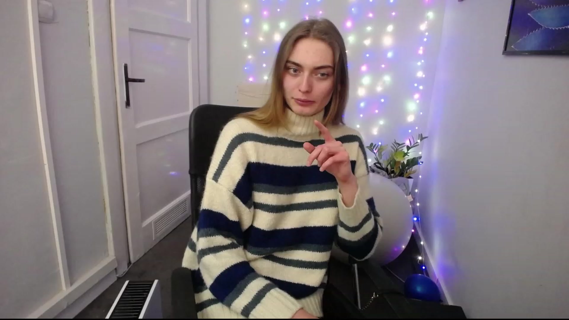 Gallery image thumbnail from PersonYouNeed's myfreecams stream on, 01/09/2023, 16:56 image 17 of 20