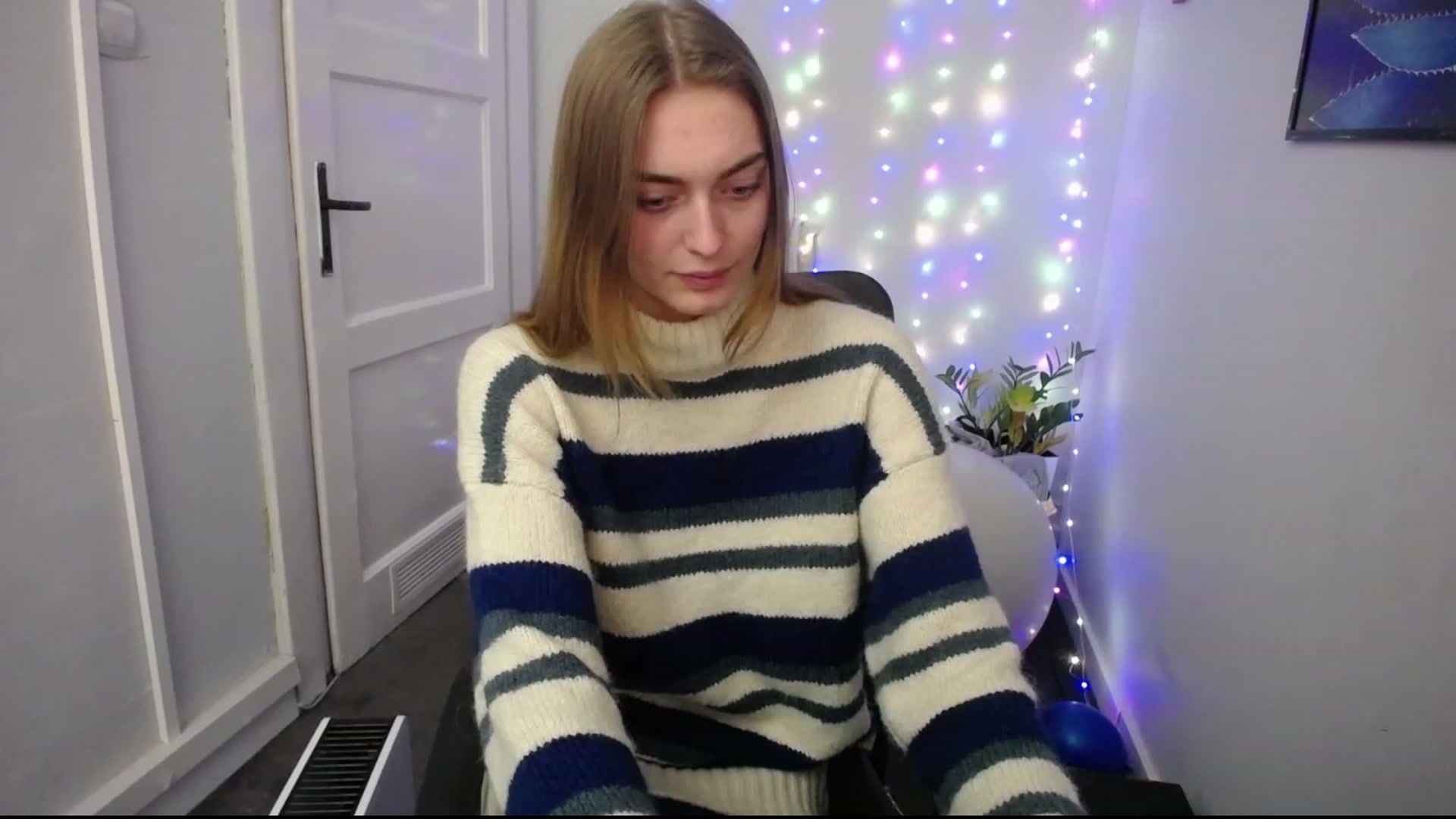 Gallery image thumbnail from PersonYouNeed's myfreecams stream on, 01/09/2023, 16:56 image 14 of 20