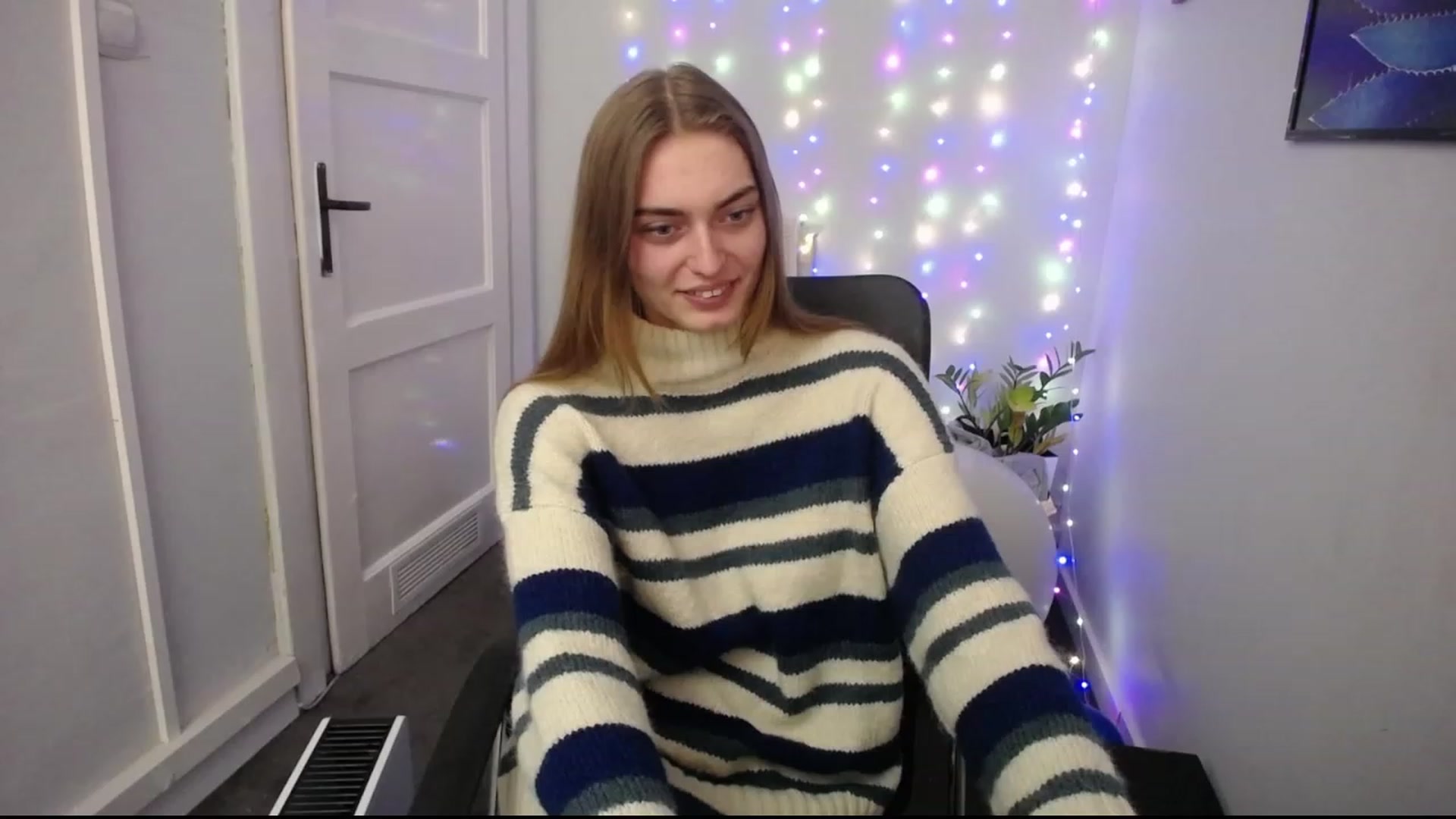 Gallery image thumbnail from PersonYouNeed's myfreecams stream on, 01/09/2023, 16:56 image 7 of 20