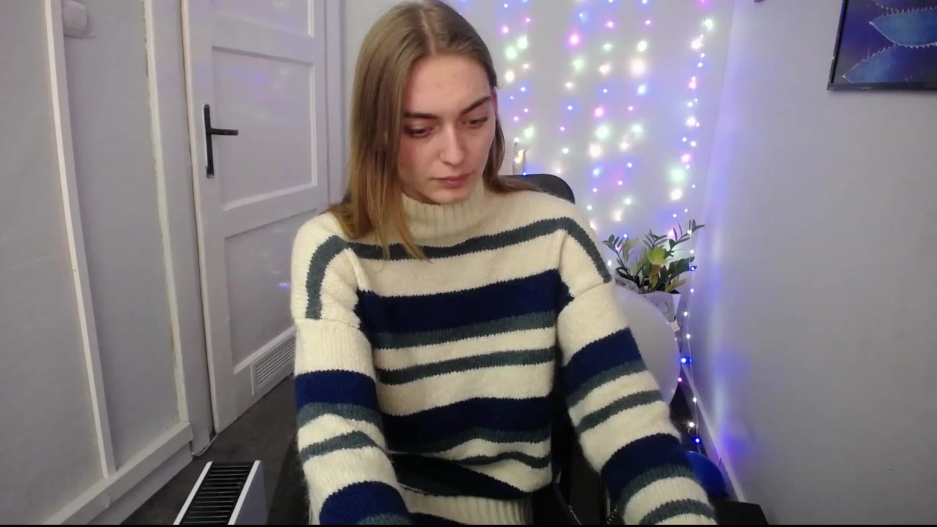 Gallery image thumbnail from PersonYouNeed's myfreecams stream on, 01/09/2023, 16:56 image 15 of 20