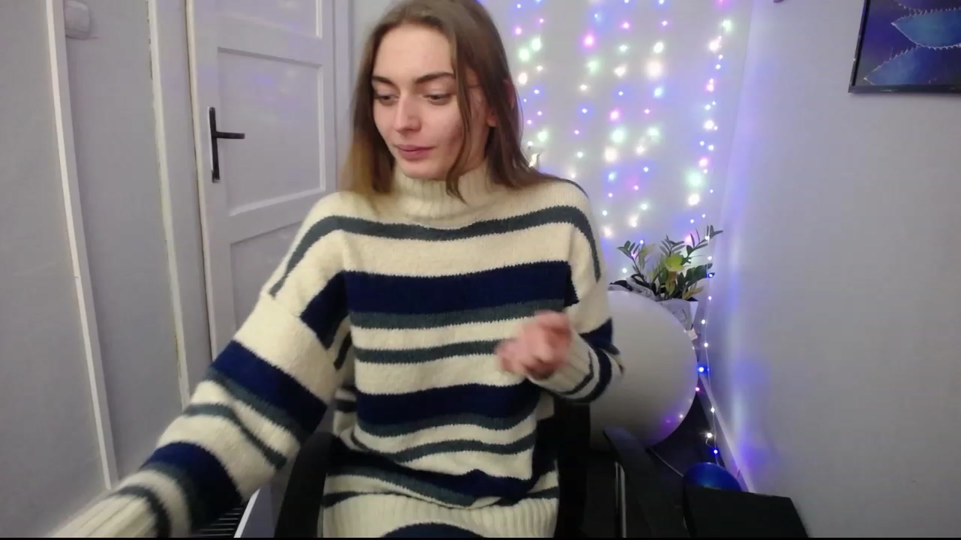 Gallery image thumbnail from PersonYouNeed's myfreecams stream on, 01/09/2023, 16:56 image 12 of 20