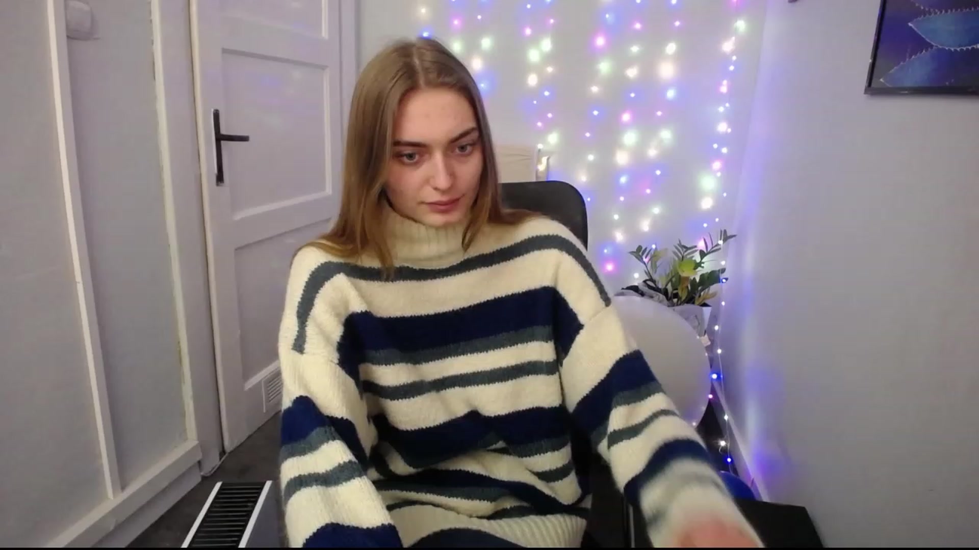 Gallery image thumbnail from PersonYouNeed's myfreecams stream on, 01/09/2023, 16:56 image 10 of 20