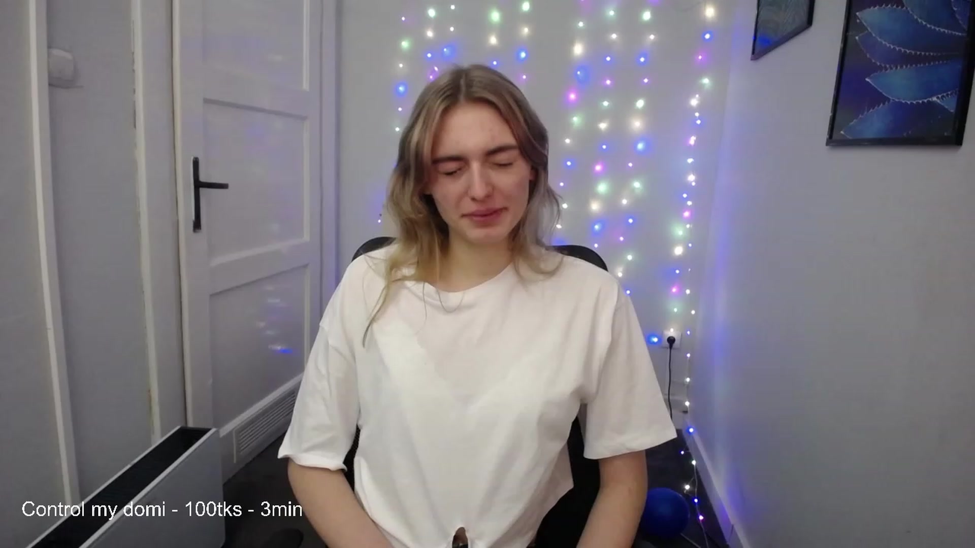 Gallery image thumbnail from PersonYouNeed's myfreecams stream on, 03/10/2023, 16:15 image 17 of 20