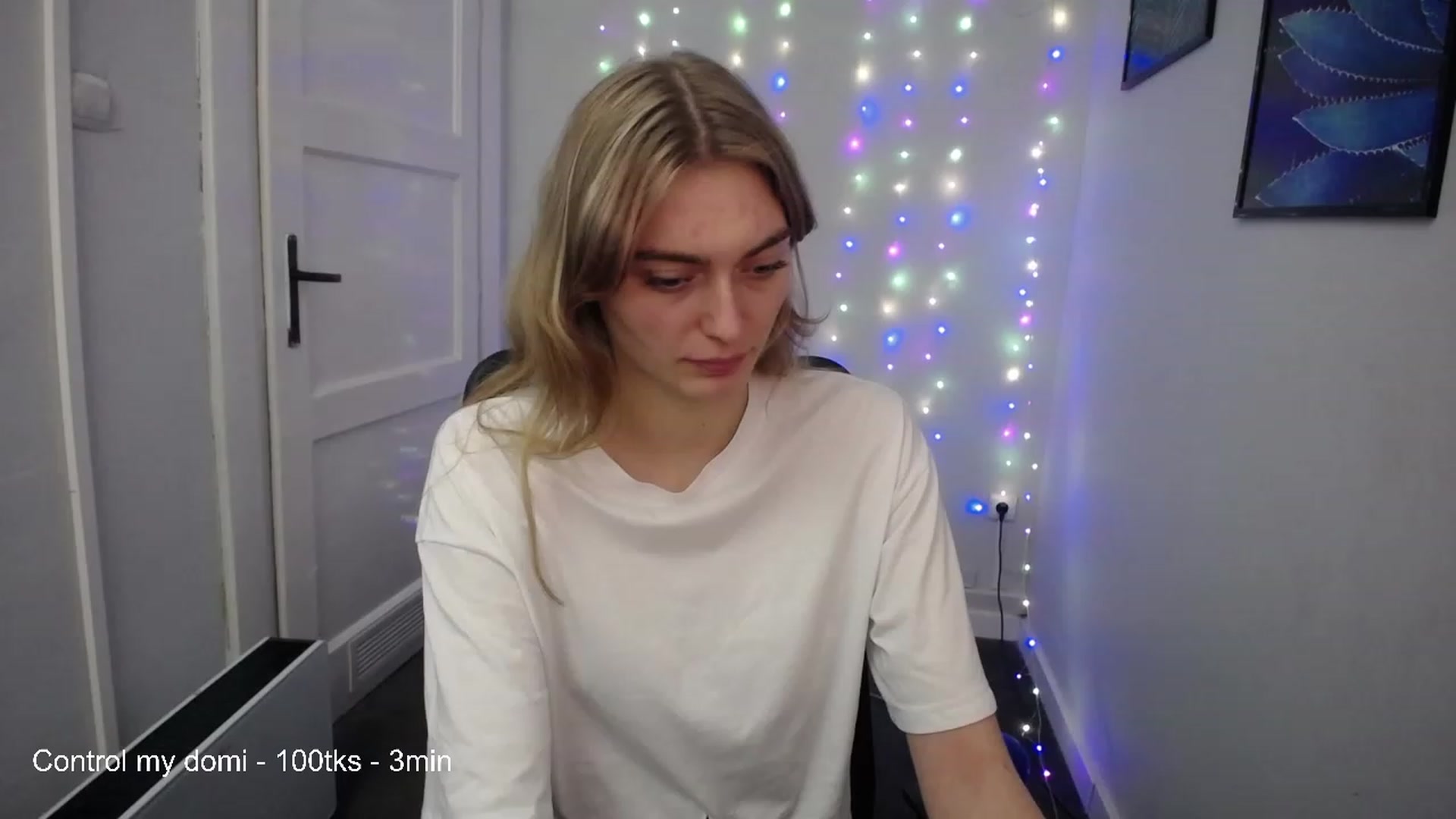 Gallery image thumbnail from PersonYouNeed's myfreecams stream on, 03/10/2023, 16:15 image 2 of 20