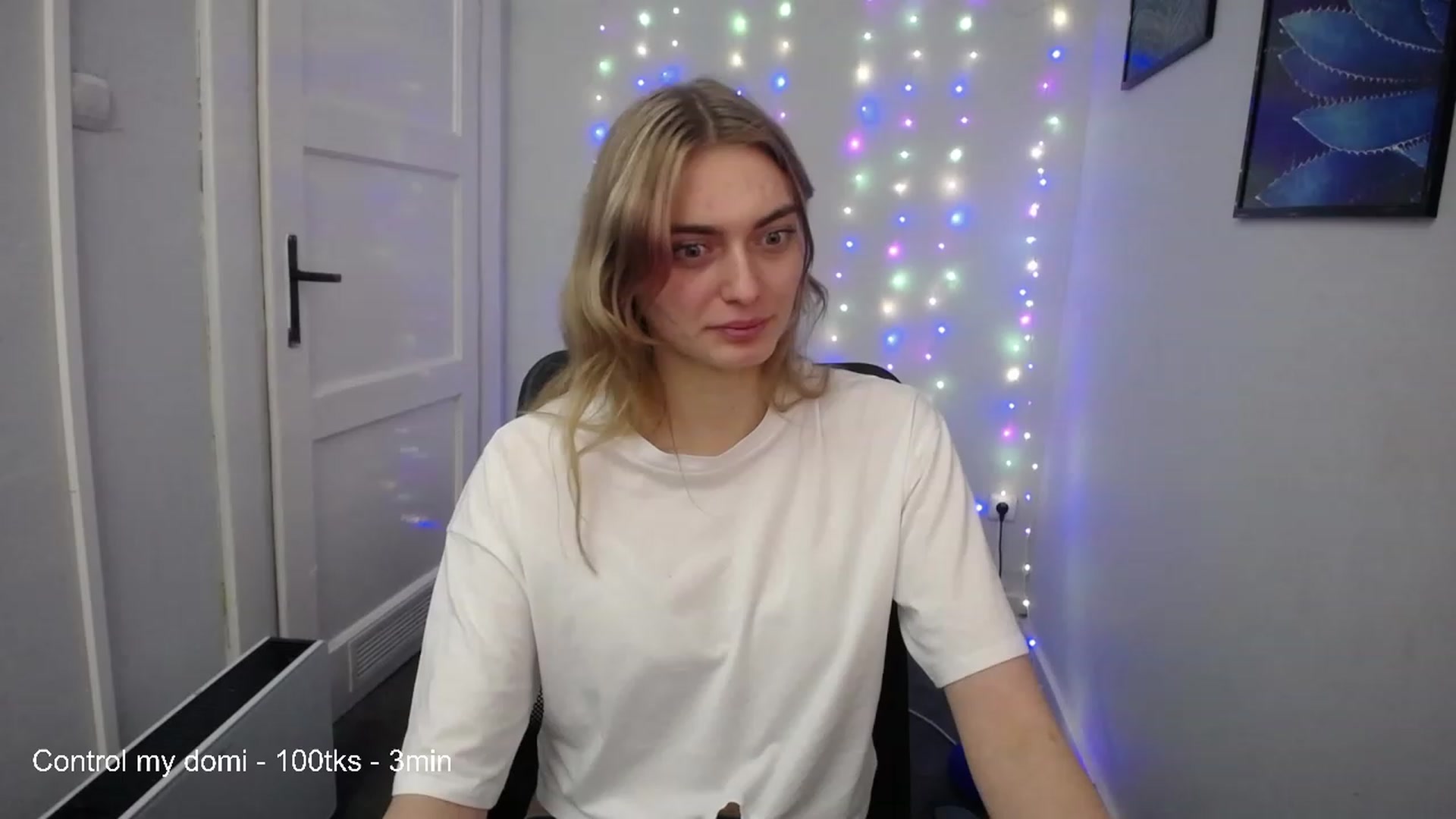 Gallery image thumbnail from PersonYouNeed's myfreecams stream on, 03/10/2023, 16:15 image 14 of 20