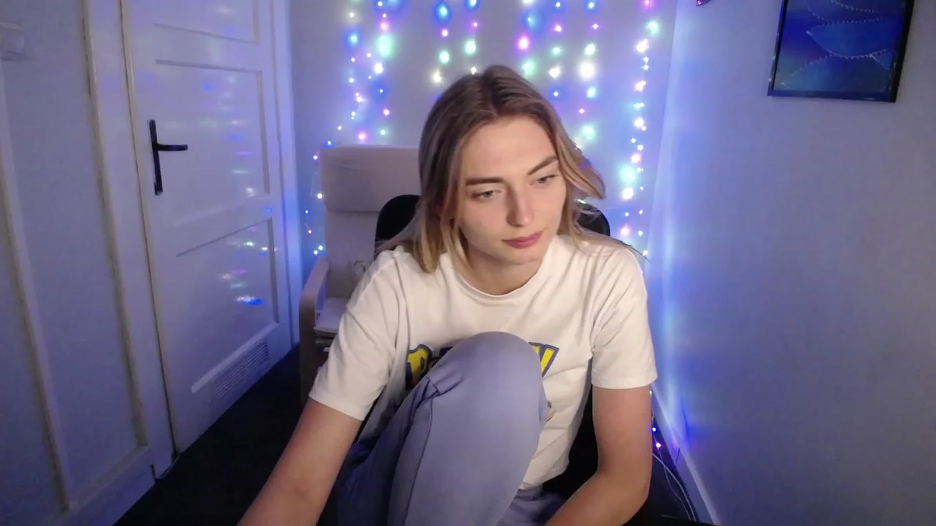 Gallery image thumbnail from PersonYouNeed's myfreecams stream on, 05/05/2023, 15:21 image 2 of 20